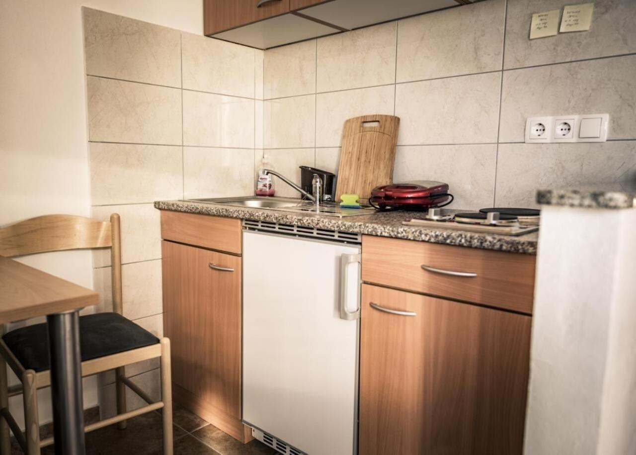 Lukovo Šugarje Apartment Toma מראה חיצוני תמונה