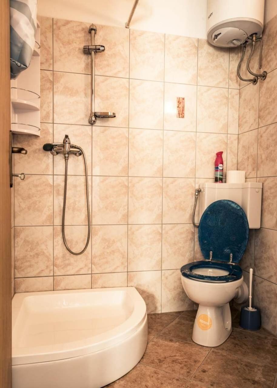 Lukovo Šugarje Apartment Toma מראה חיצוני תמונה