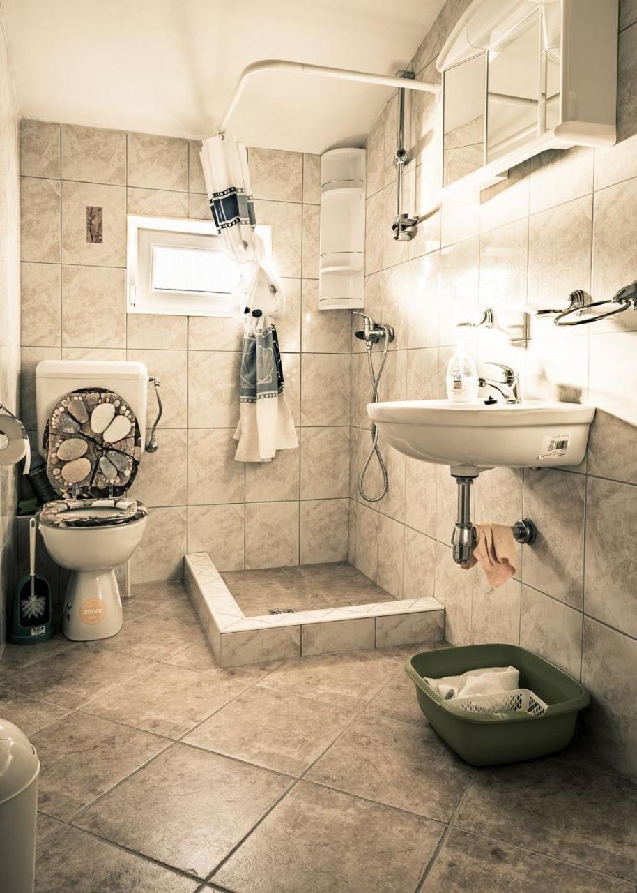 Lukovo Šugarje Apartment Toma מראה חיצוני תמונה
