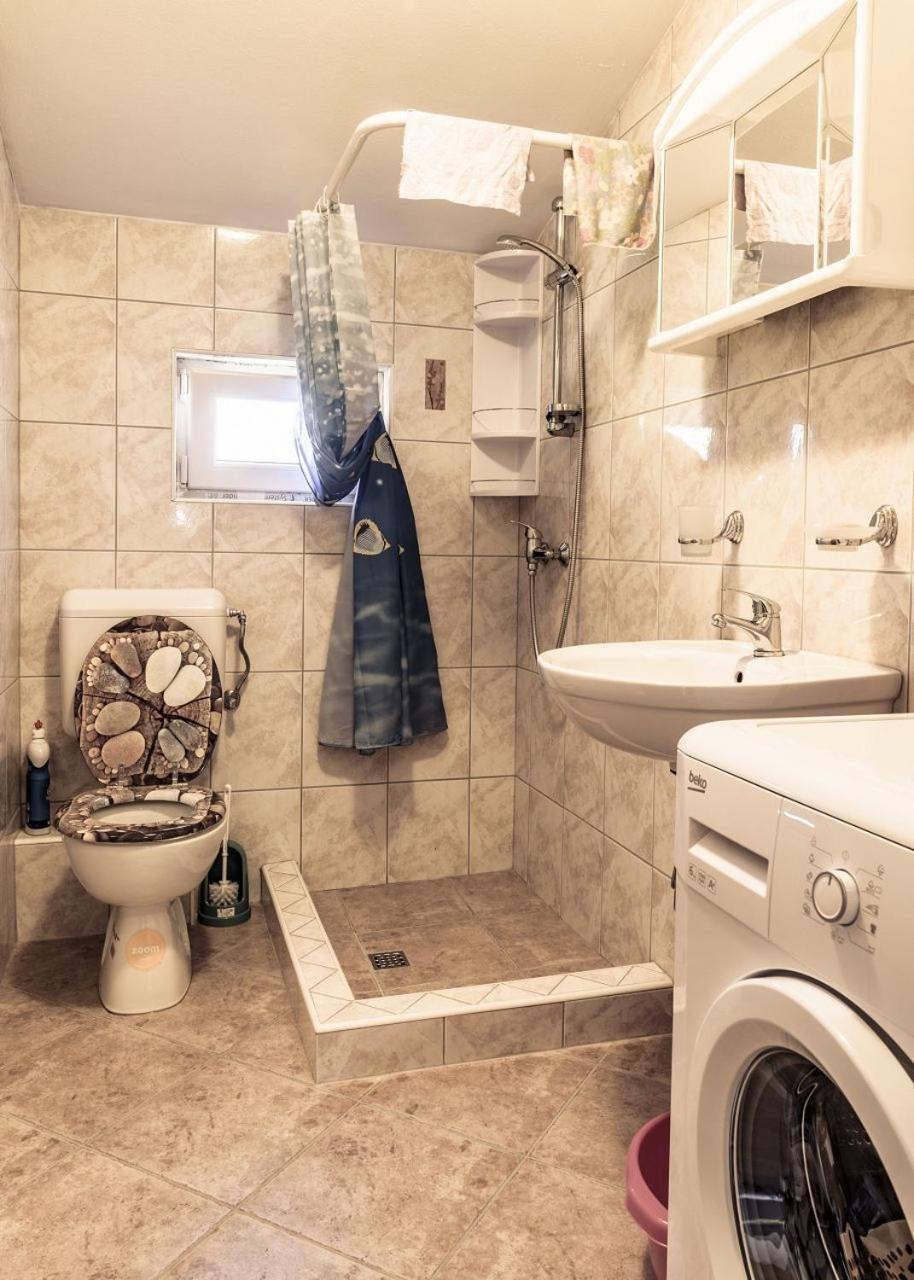 Lukovo Šugarje Apartment Toma מראה חיצוני תמונה